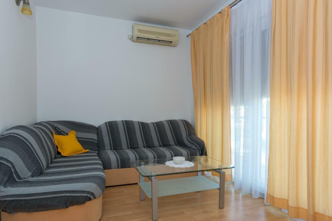 Apartments Pericic Подстрана Екстер'єр фото
