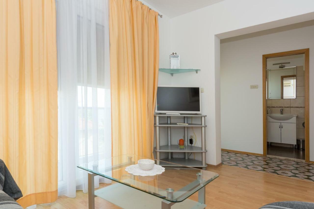 Apartments Pericic Подстрана Екстер'єр фото